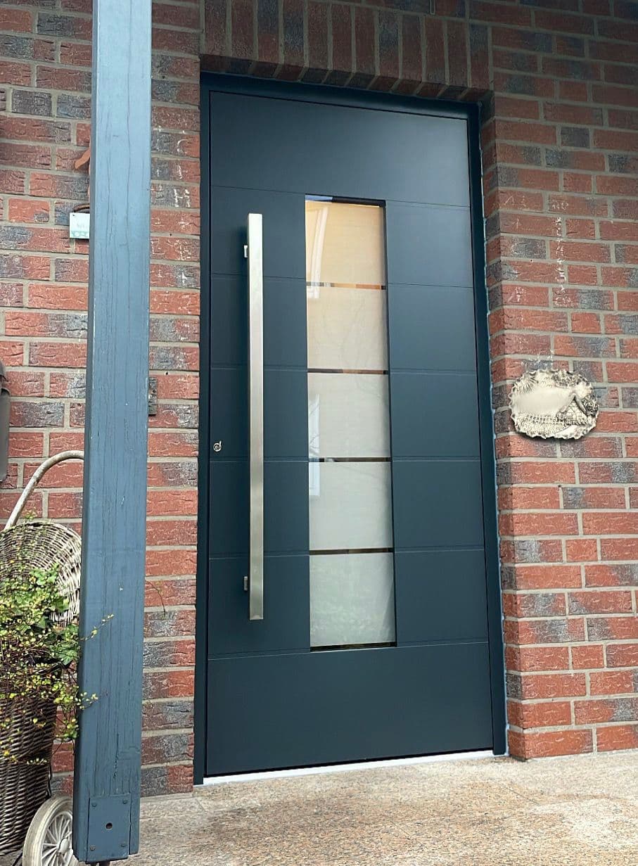 Haustür-Montage in Waltrop – modernes Design, eingebaut von MD Bauelemente